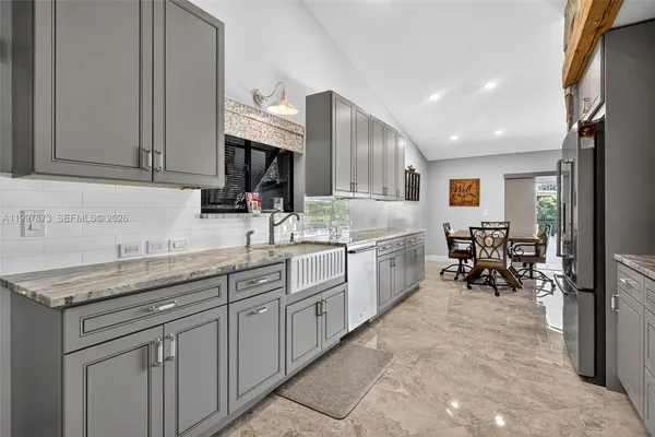$925,000 | 8860 Southwest 49th Court, Cooper City, FL 33328