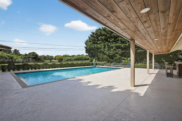 $925,000 | 8860 Southwest 49th Court, Cooper City, FL 33328
