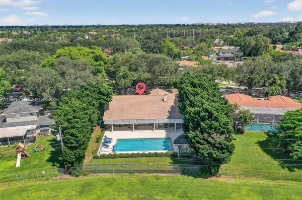 $925,000 | 8860 Southwest 49th Court, Cooper City, FL 33328