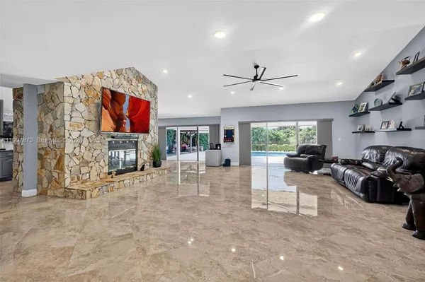 $925,000 | 8860 Southwest 49th Court, Cooper City, FL 33328