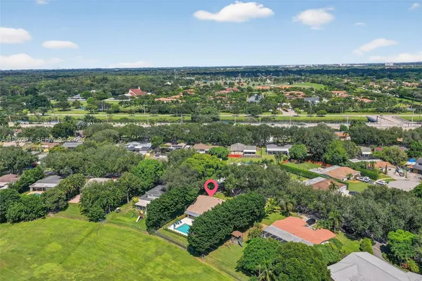 $925,000 | 8860 Southwest 49th Court, Cooper City, FL 33328