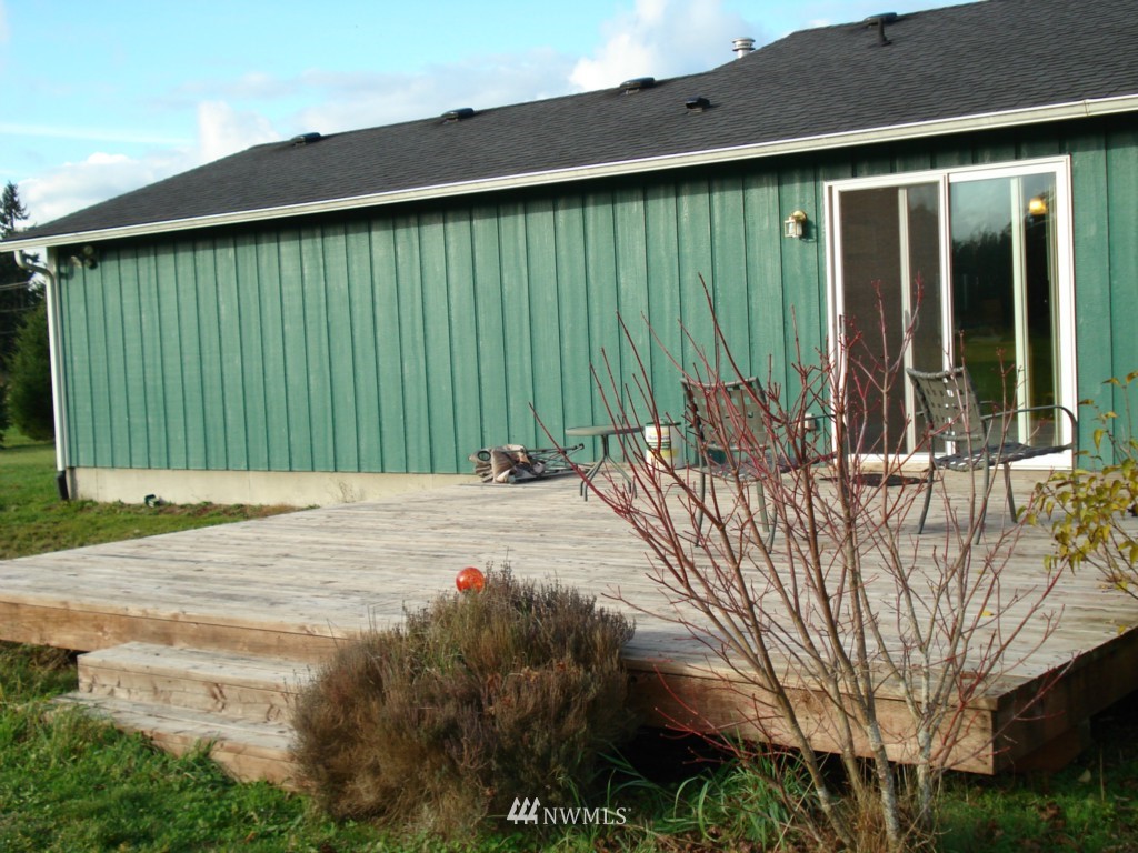 7325 187th Court Southwest Rochester, WA 98579 - Photo 3 of 9 a view of outdoor space and yard