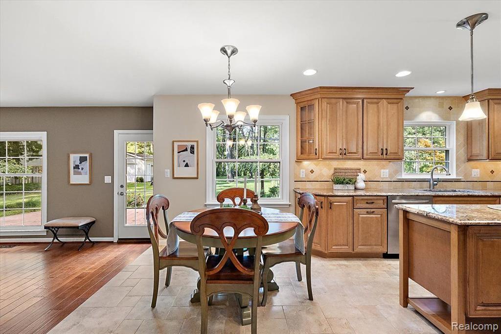 144 Oaklane Drive Rochester Hills, MI 48306 - Photo 23 of 74