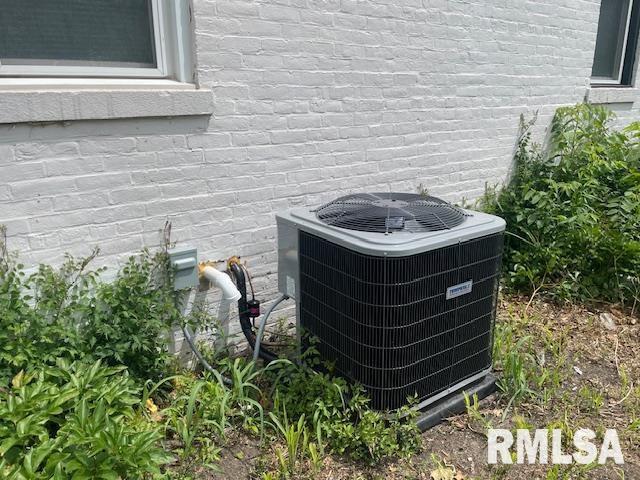 930 North 8th Street Springfield, IL 62702 - Photo 20 of 23