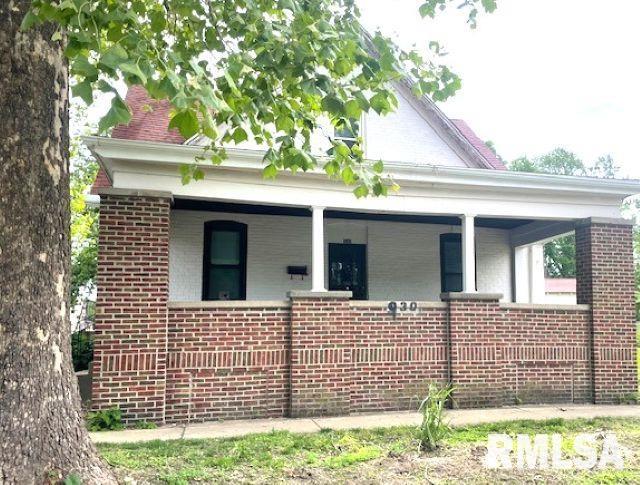 930 North 8th Street Springfield, IL 62702 - Photo 2 of 23