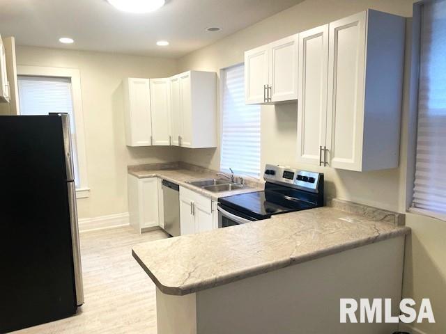 930 North 8th Street Springfield, IL 62702 - Photo 10 of 23