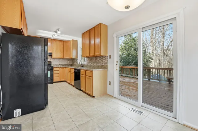 $608,000 | 7900 Forest Path Way, Springfield, VA 22153