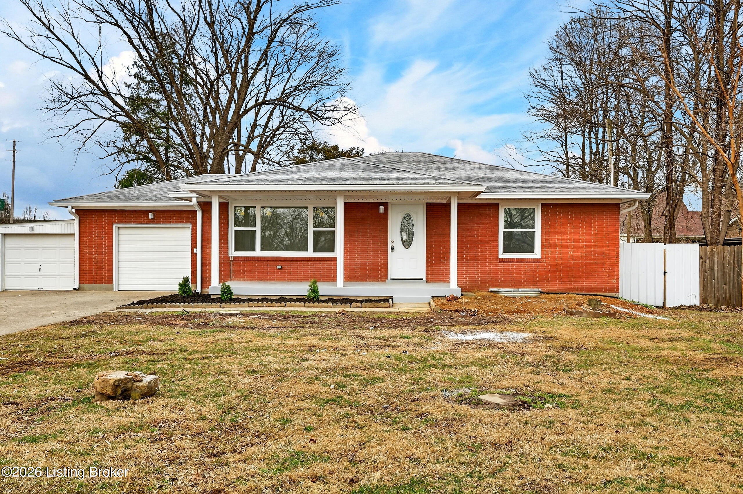 11610 Deering Road Louisville, KY 40272 - Photo 5 of 65 012_H40A3827