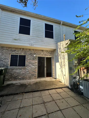 $235,000 | 2910 Grants Lake Boulevard, Unit 1401, Sugar Land, TX 77479
