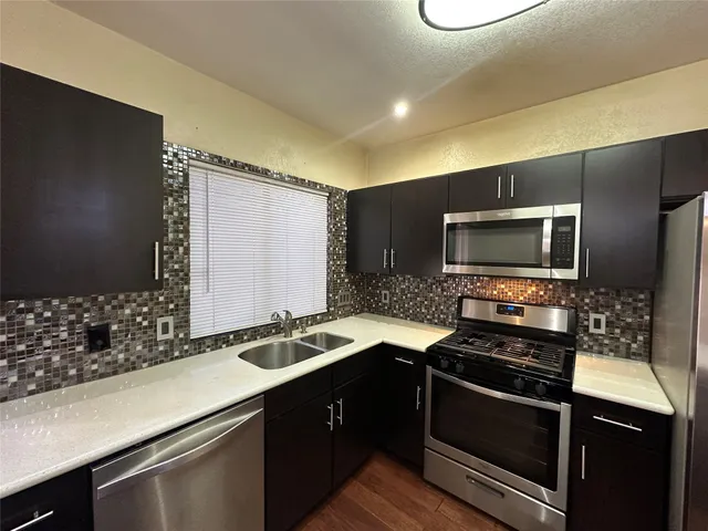 $235,000 | 2910 Grants Lake Boulevard, Unit 1401, Sugar Land, TX 77479