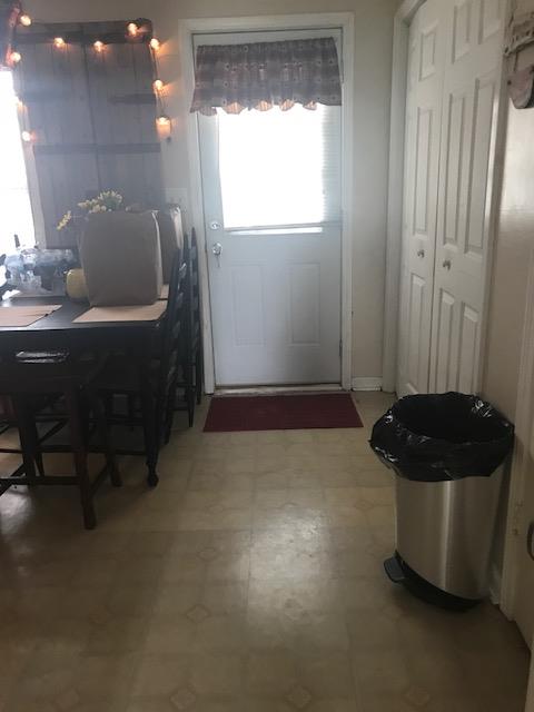698 Needmore Road Clarksville, TN 37040 - Photo 7 of 13 a room with a window