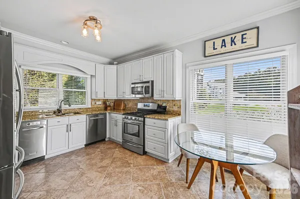 $1,100,000 | 18724 Nautical Drive, Cornelius, NC 28031