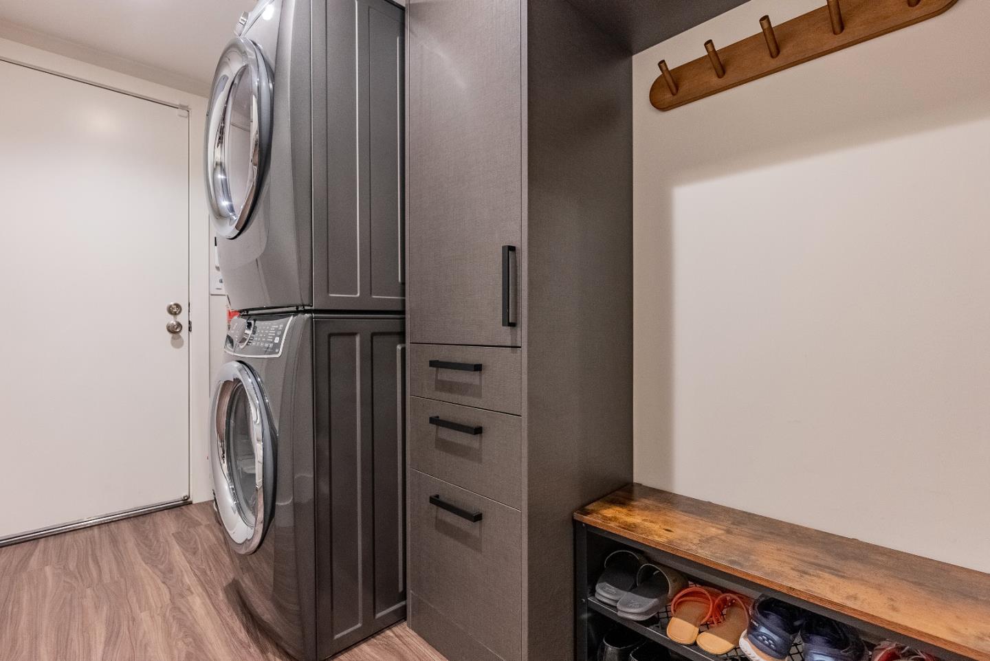 919 La Mesa Terrace, Unit E Sunnyvale, CA 94086 - Photo 29 of 34 a utility room with dryer and washer