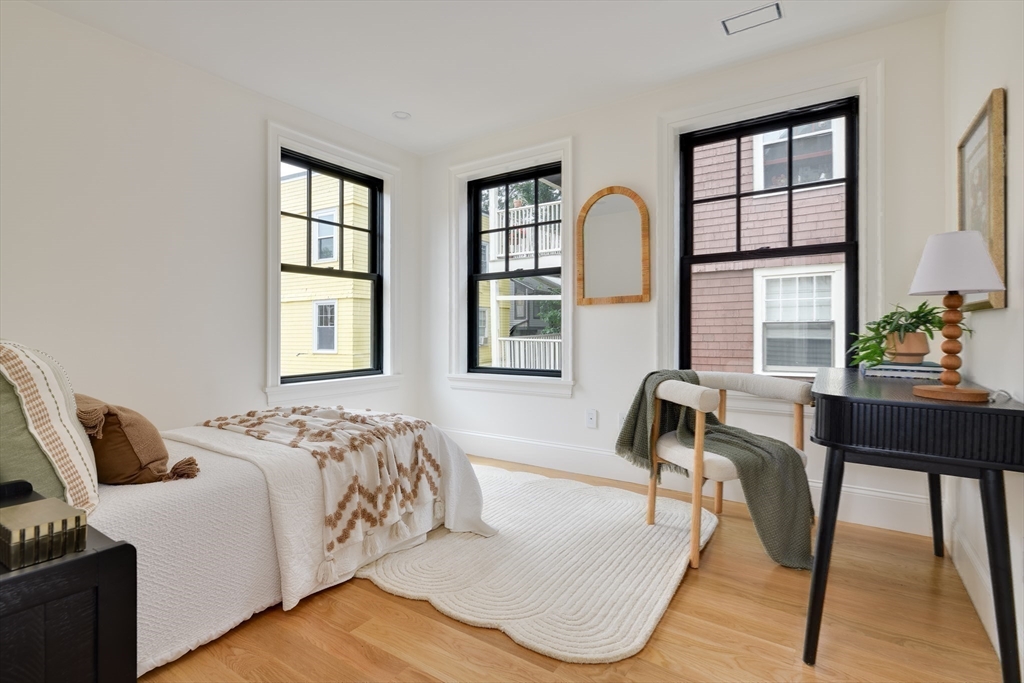 74 Hammond Street Cambridge, MA 02138 - Photo 23 of 36