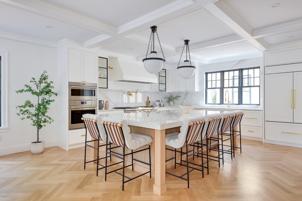 74 Hammond Street Cambridge, MA 02138 - Photo 3 of 36
