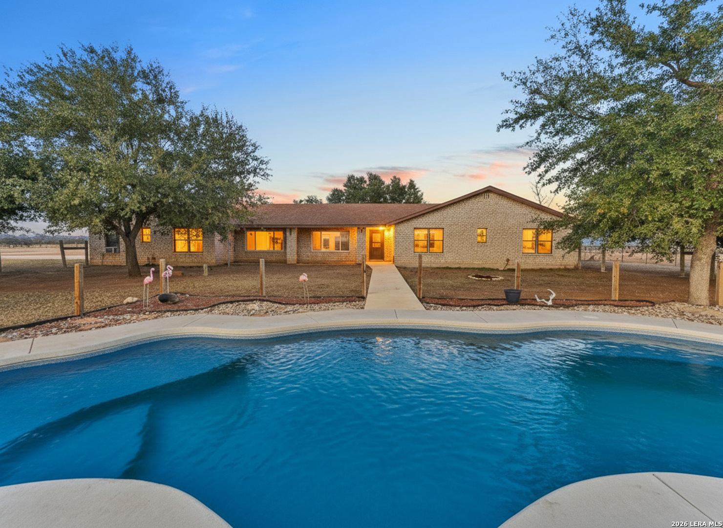 561 Barth Poteet, TX 78065 - Photo 16 of 48