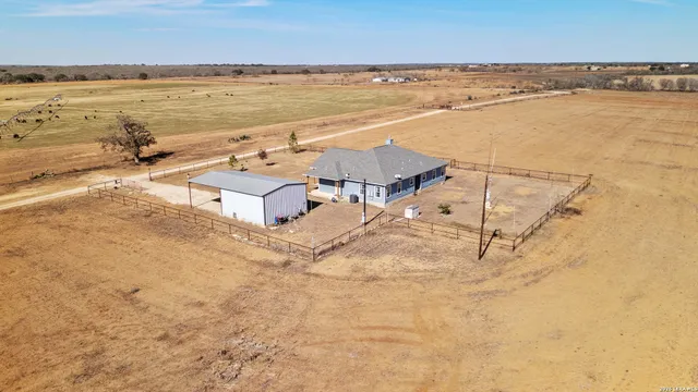 $1,150,000 | 561 Barth, Poteet, TX 78065