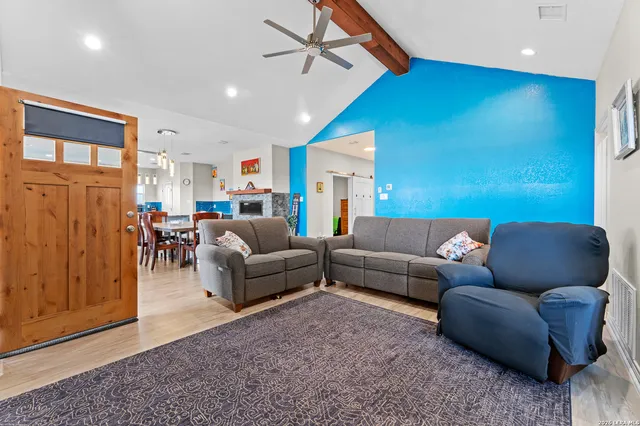 $1,150,000 | 561 Barth, Poteet, TX 78065