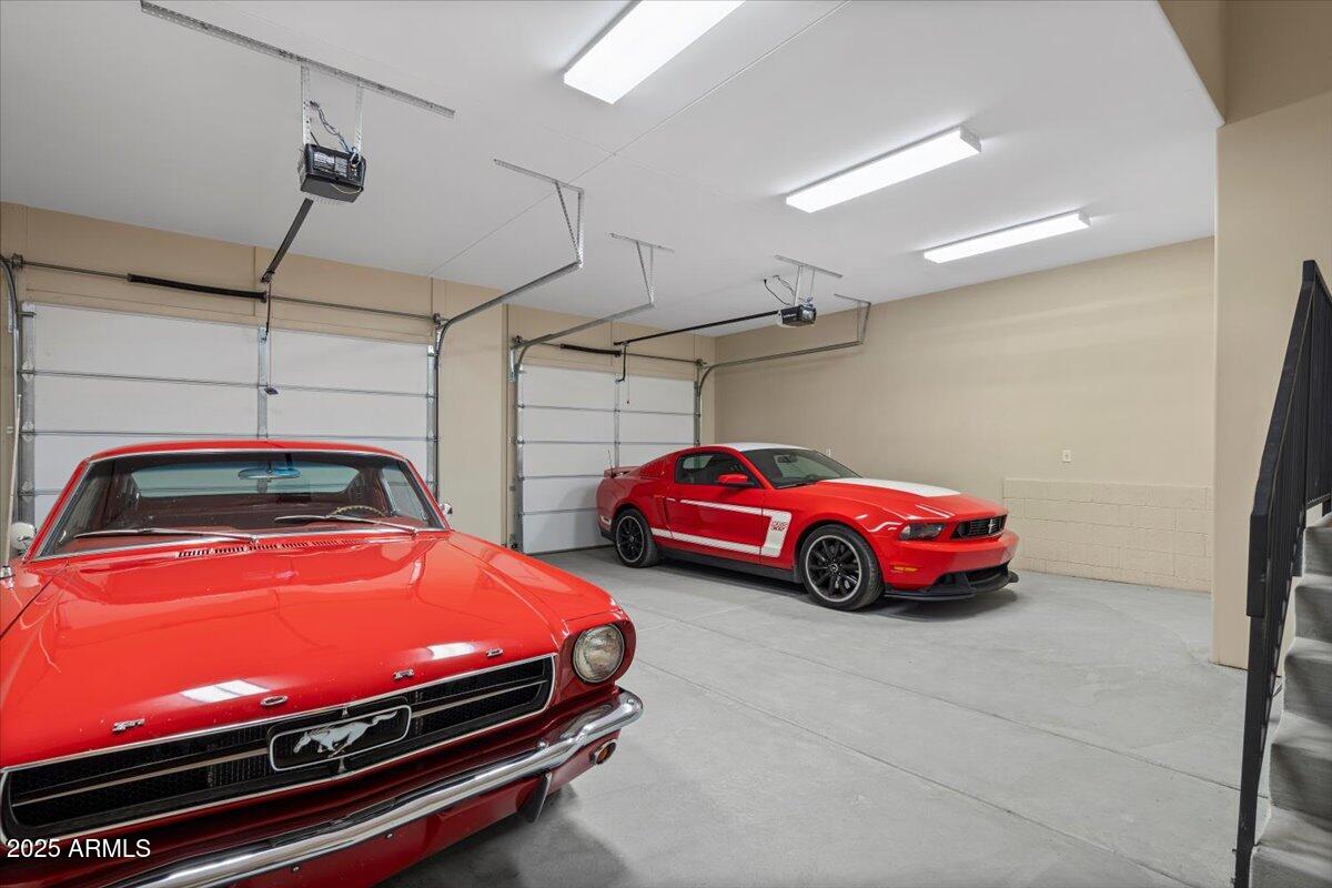 1255 North Holmes Road Apache Junction, AZ 85119 - Photo 21 of 72 Large 2 car garage