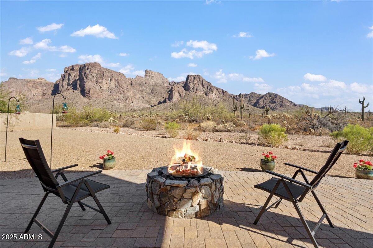 1255 North Holmes Road Apache Junction, AZ 85119 - Photo 44 of 72 Rear patio views