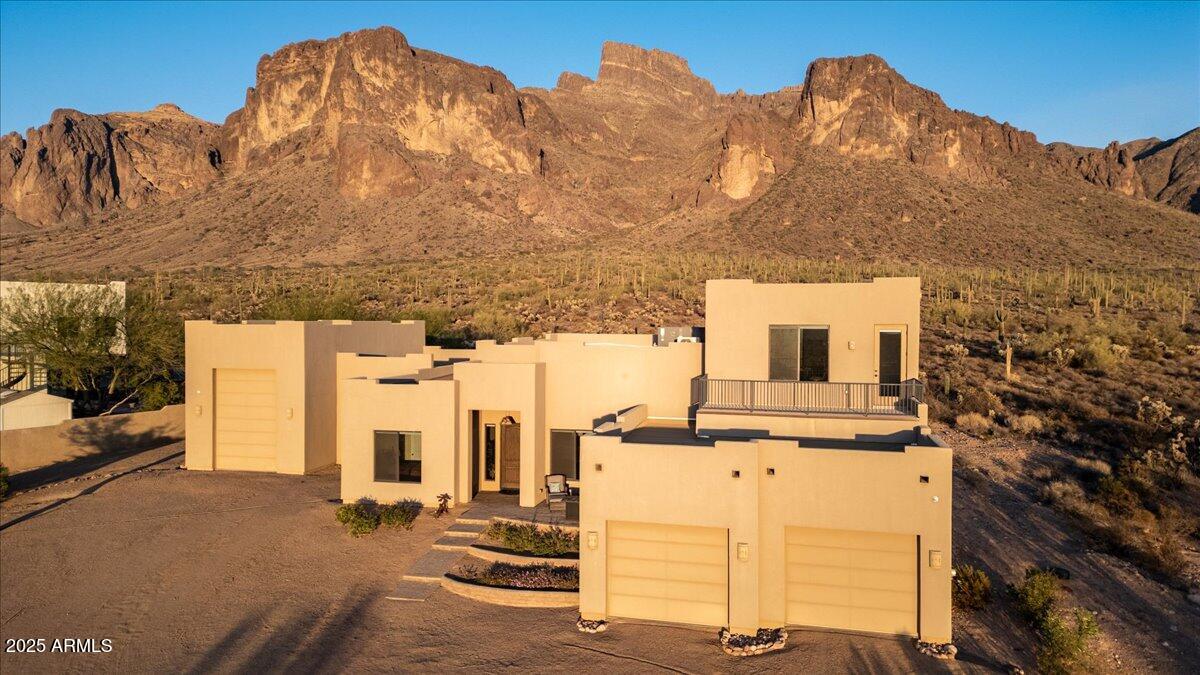 1255 North Holmes Road Apache Junction, AZ 85119 - Photo 5 of 72 Backs to Tonto National Forest