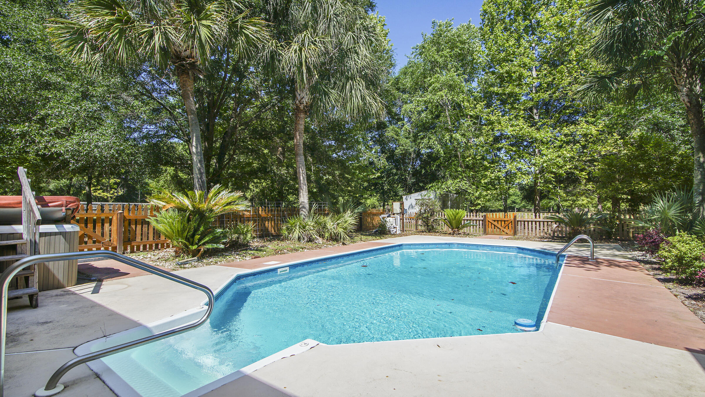 233 Boy Scout Road DeFuniak Springs, FL 32435 - Photo 27 of 45 DSC07420