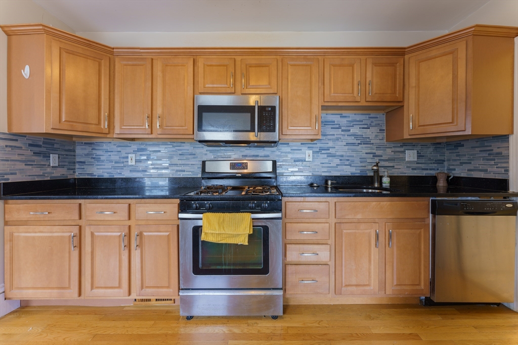 94 Cushing Street, Unit 4 Waltham, MA 02453 - Photo 2 of 10