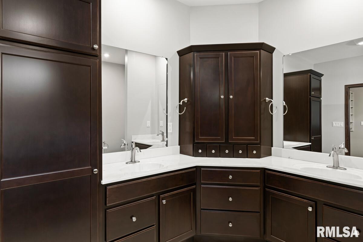 30441 Tyrrell Road Mackinaw, IL 61755 - Photo 26 of 49