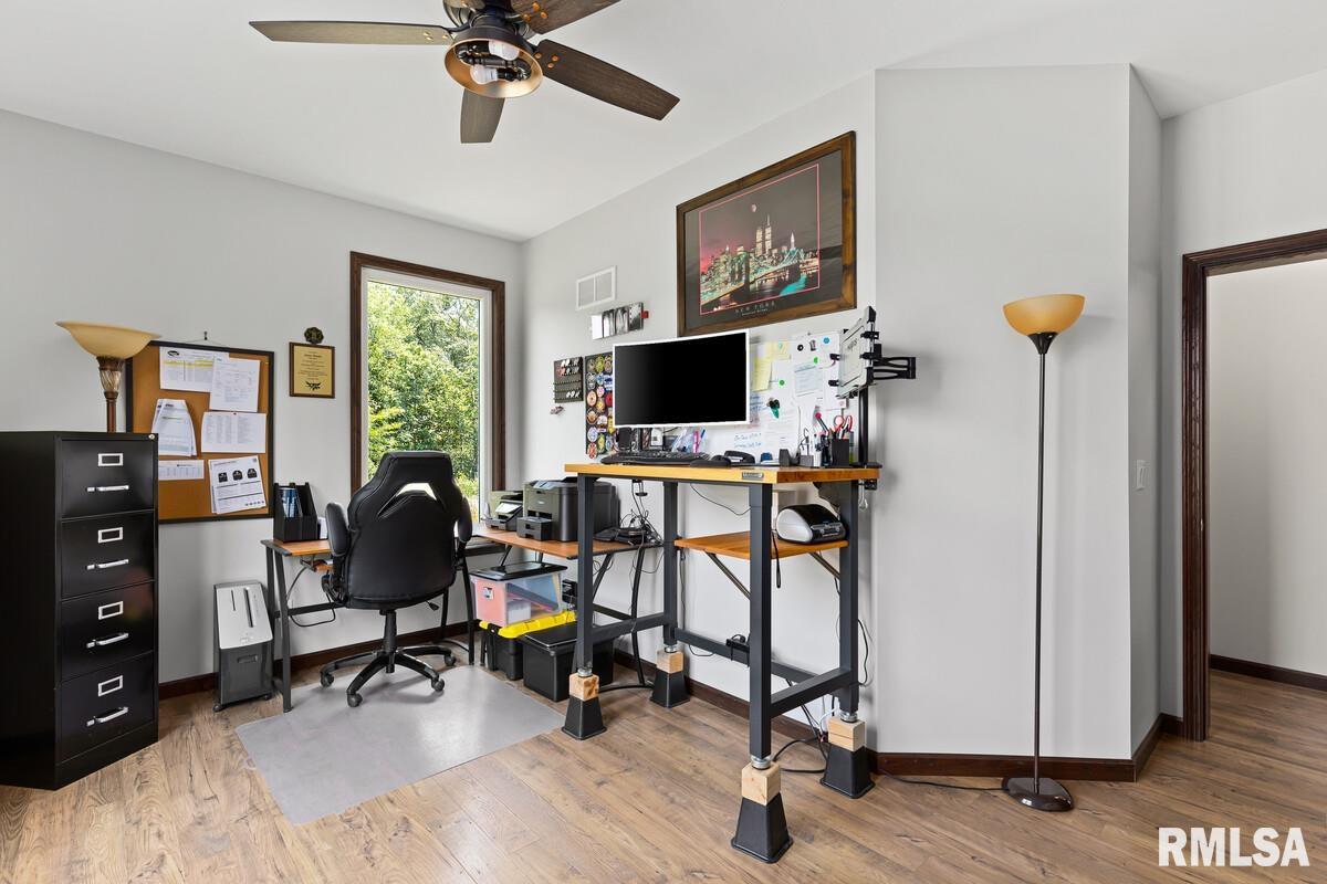 30441 Tyrrell Road Mackinaw, IL 61755 - Photo 29 of 49