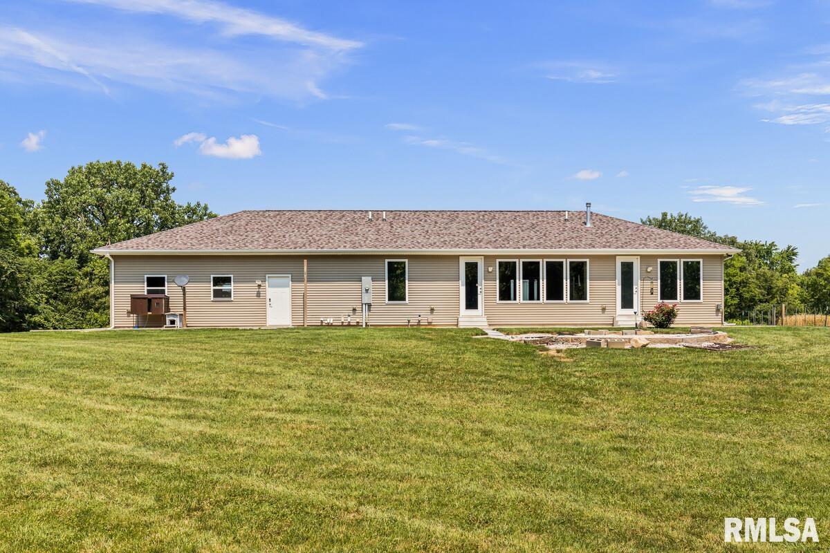 30441 Tyrrell Road Mackinaw, IL 61755 - Photo 41 of 49