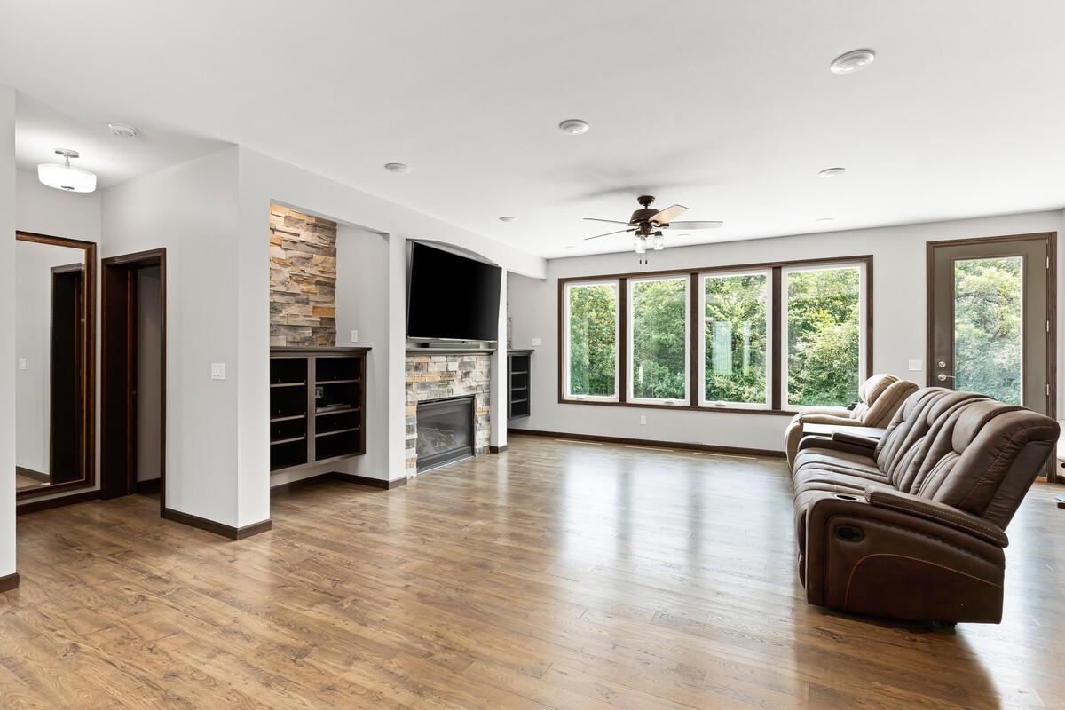 30441 Tyrrell Road Mackinaw, IL 61755 - Photo 10 of 49