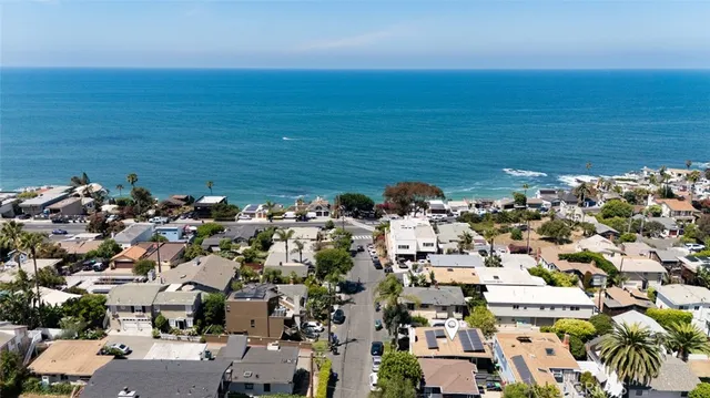 $2,495,000 | 31907 9th Avenue, Laguna Beach, CA 92651