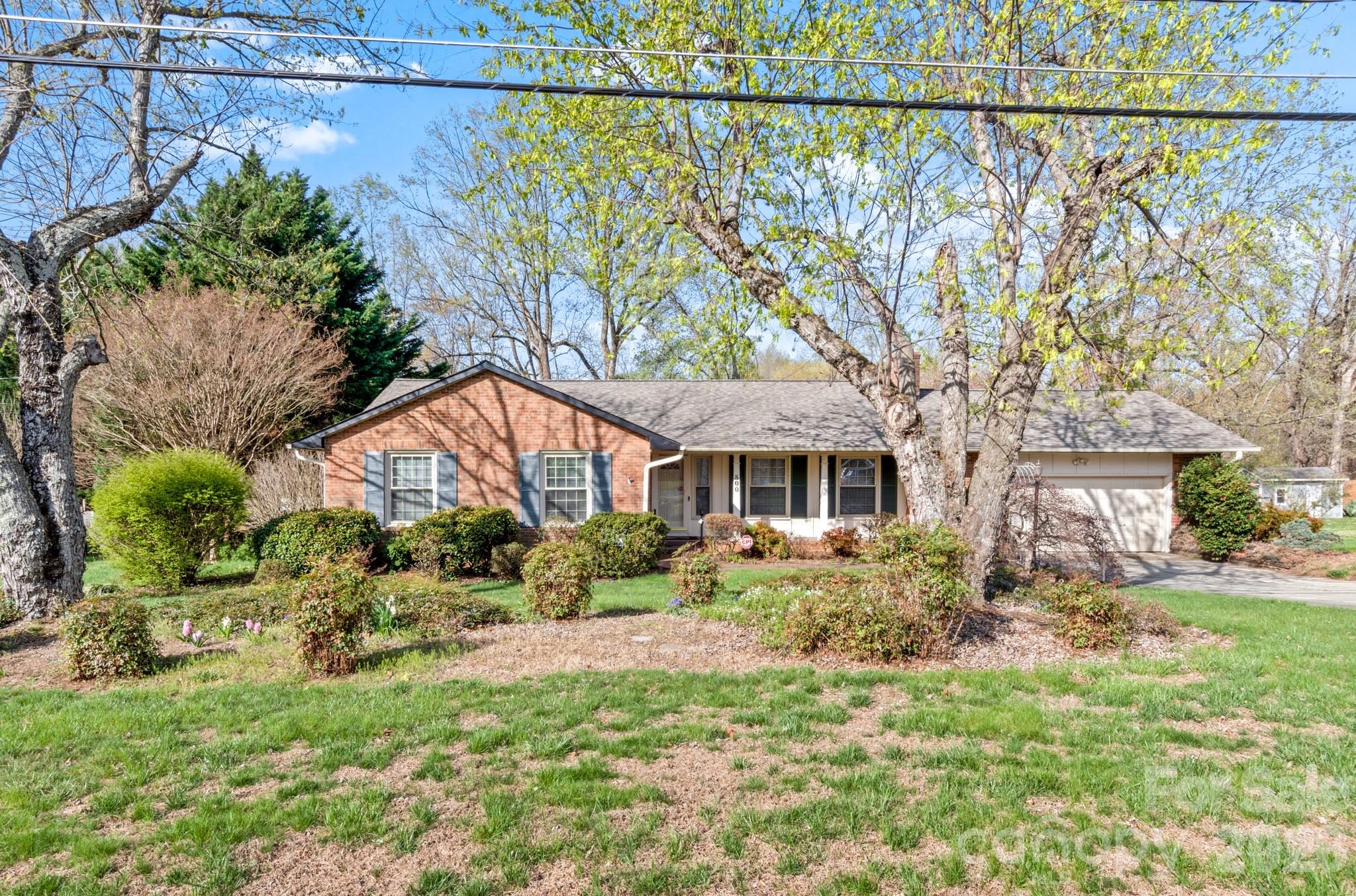 800 Weavil Road Kernersville, NC 27284 - Photo 2 of 39