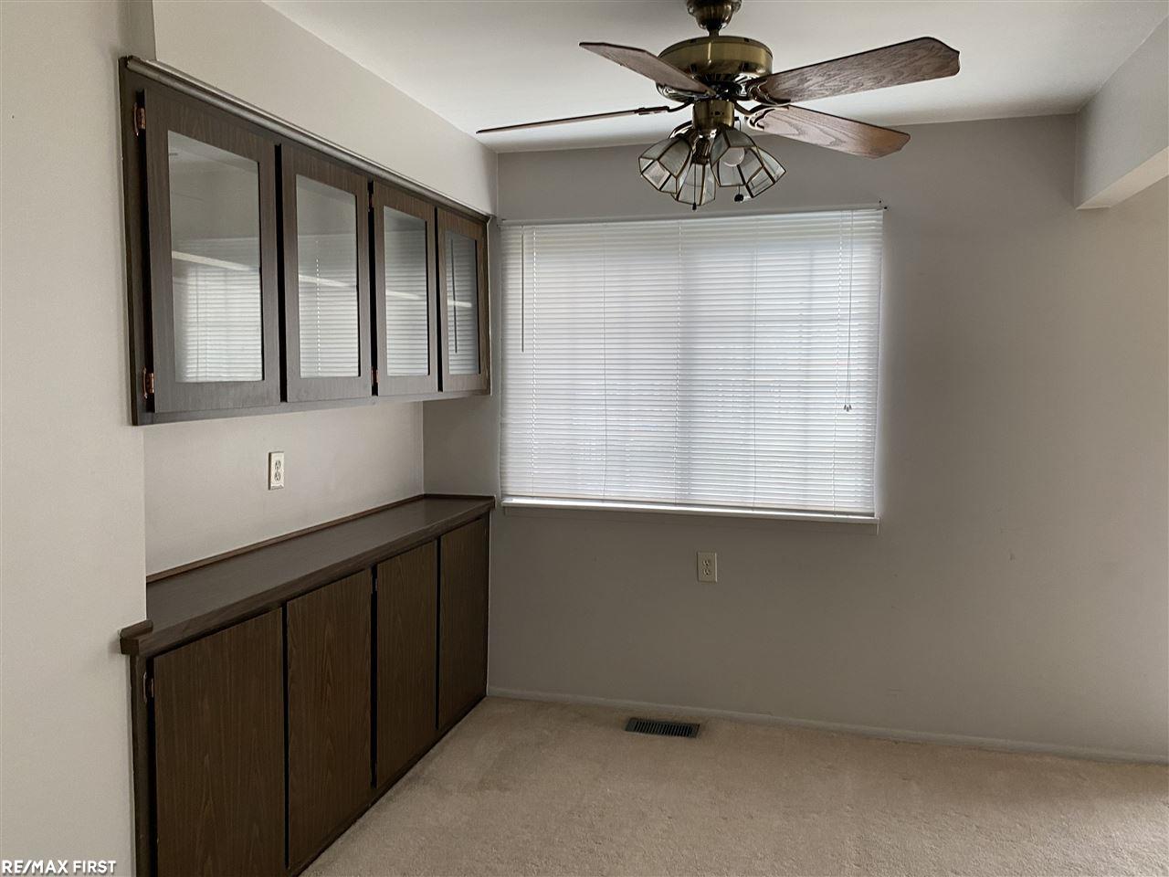 29117 Hayes Road Warren, MI 48088 - Photo 21 of 22 50039172-20.JPG