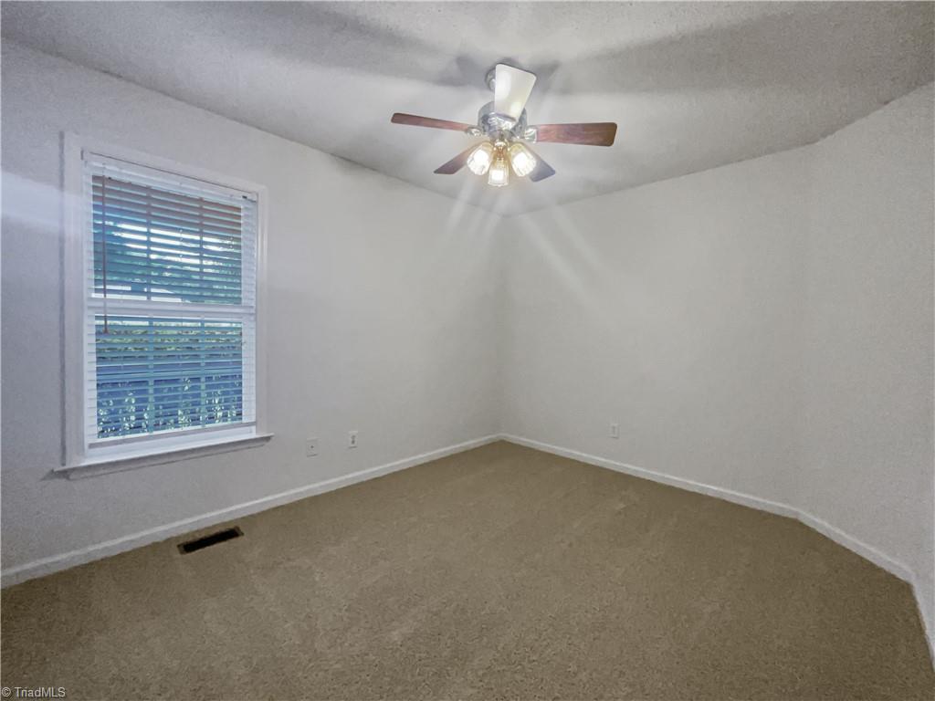 3189 Tyro Road Lexington, NC 27295 - Photo 8 of 15