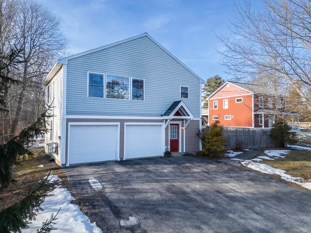 $450,000 | 1050 Ocean Avenue, Portland, ME 04103