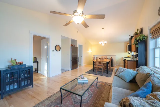 $450,000 | 1050 Ocean Avenue, Portland, ME 04103