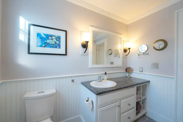 $450,000 | 1050 Ocean Avenue, Portland, ME 04103