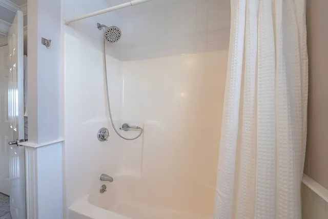 $450,000 | 1050 Ocean Avenue, Portland, ME 04103