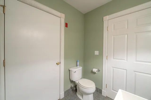 $450,000 | 1050 Ocean Avenue, Portland, ME 04103