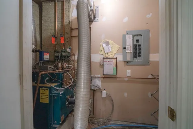 $450,000 | 1050 Ocean Avenue, Portland, ME 04103