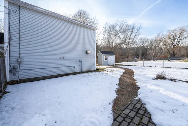 $450,000 | 1050 Ocean Avenue, Portland, ME 04103