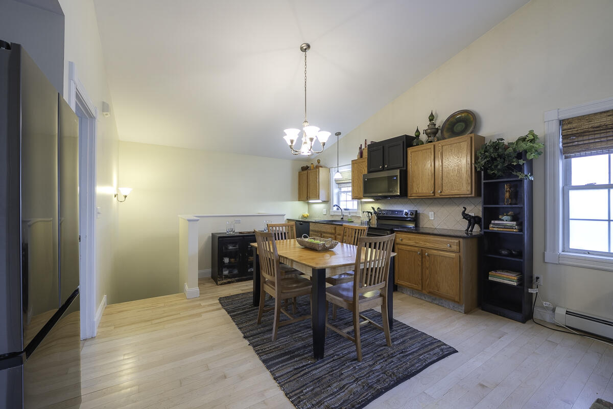 1050 Ocean Avenue Portland, ME 04103 - Photo 4 of 47 1050 Ocean -40