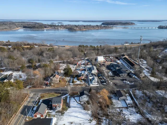 $450,000 | 1050 Ocean Avenue, Portland, ME 04103