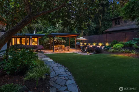 $3,150,000 | 2716 106th Place Southeast, Bellevue, WA 98004