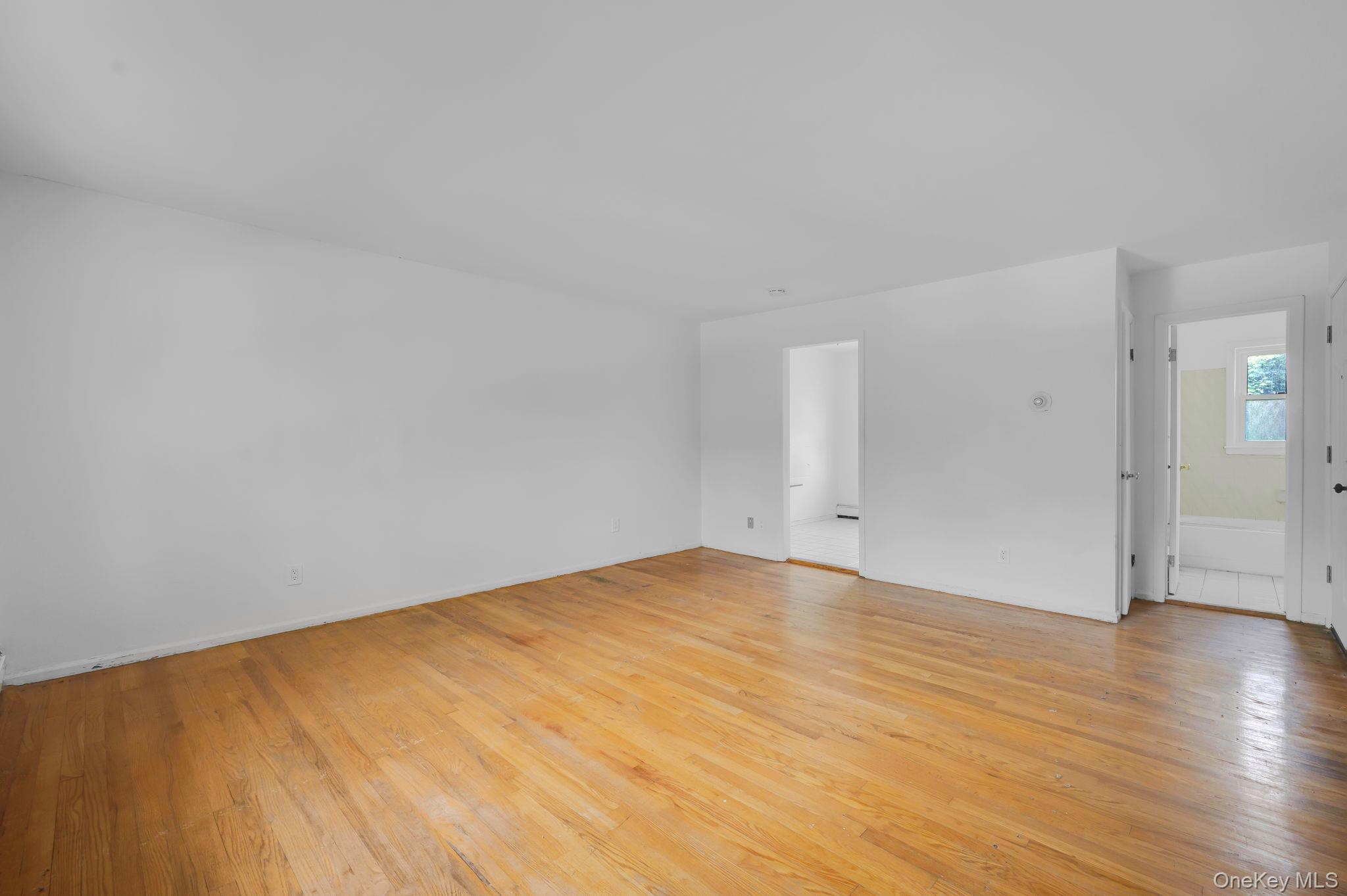 112 Cardinal Lane, Unit 2A Islip, NY 11751 - Photo 7 of 14 Gallery Image 7