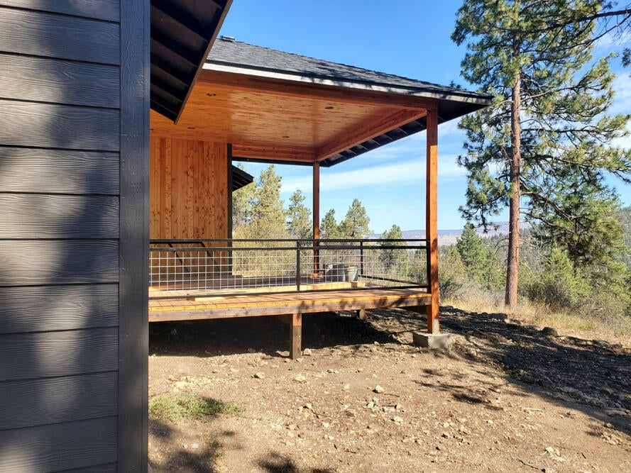 979 Bailey Mountain Road Klamath Falls, OR 97601 - Photo 42 of 49 51