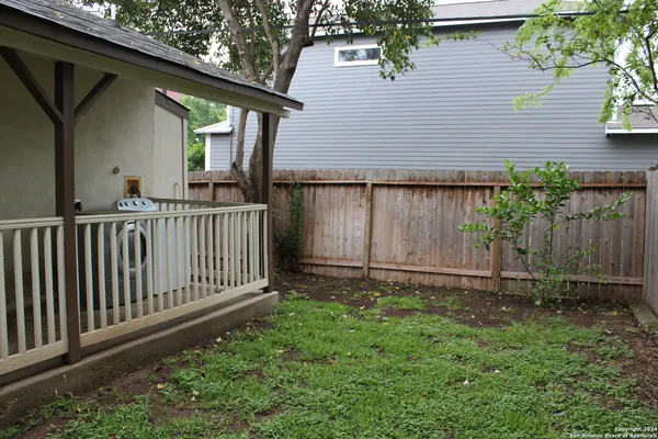 $1,395 | 415 Kendall Street, San Antonio, TX 78212