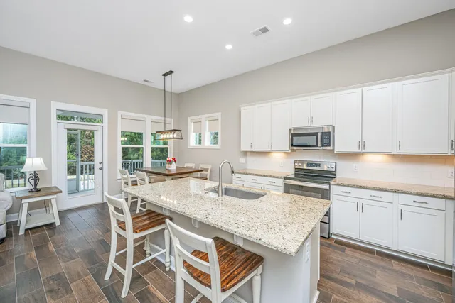 $419,999 | 5077 Song Sparrow Way, Summerville, SC 29483