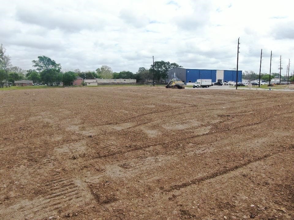 89 Isaacks Road Humble, TX 77338 - Photo 4 of 12 a view of lake and city view